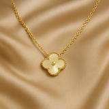 Goldkette mit Kleeblattmotiv